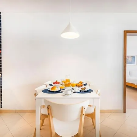 Apartment 2br Family Holidays @ Pe Do