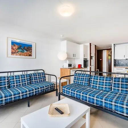 Apartment 2br Family Holidays @ Pe Do
