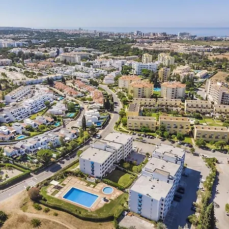 Apartment 2br Family Holidays @ Pe Do Quarteira